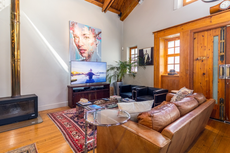 To Let 3 Bedroom Property for Rent in Green Point Western Cape